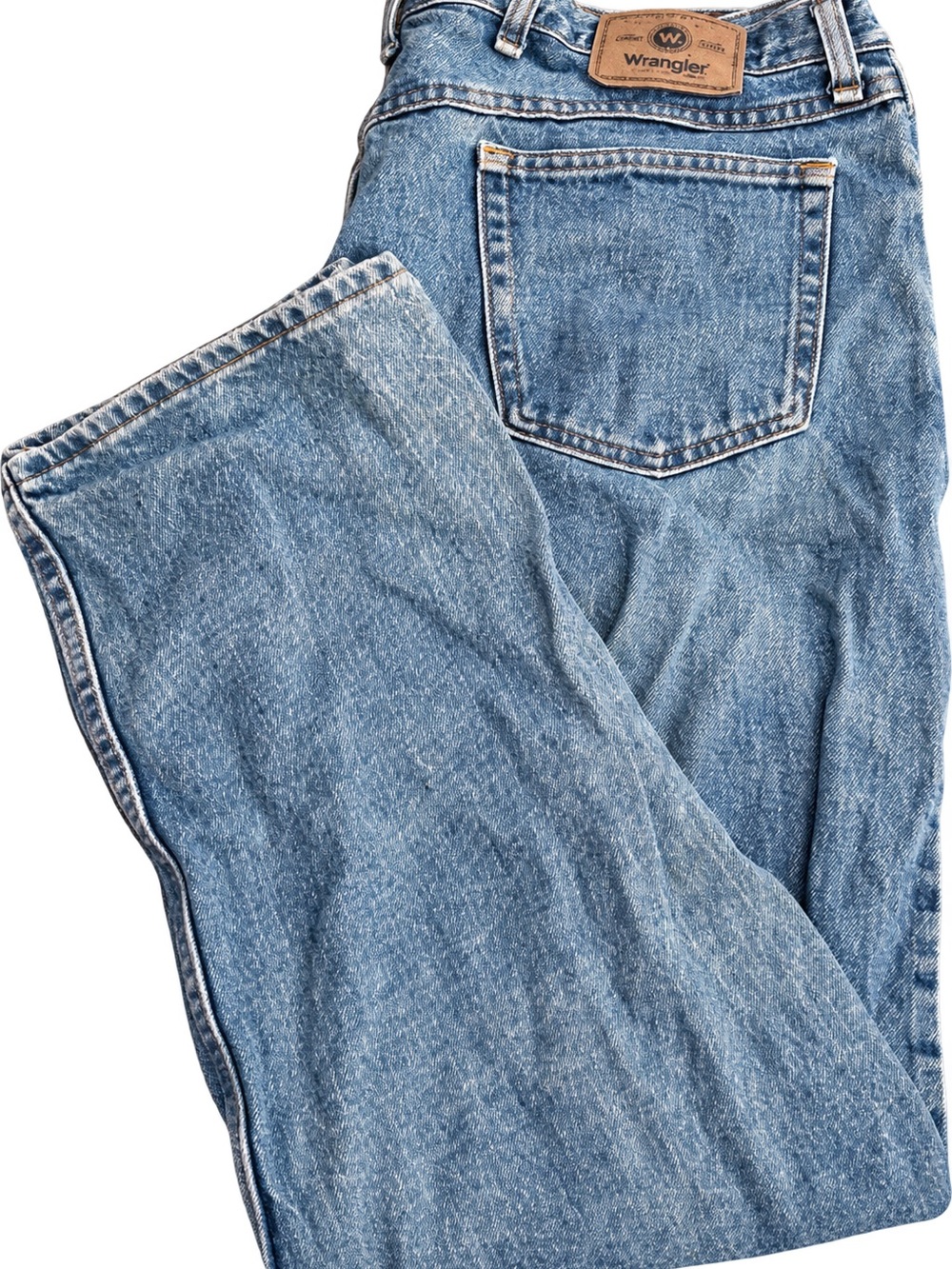 Wrangler Men's Light Wash Straight-Leg Jeans